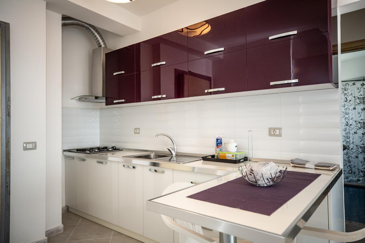 Sea View Apartment Вльора Екстер'єр фото