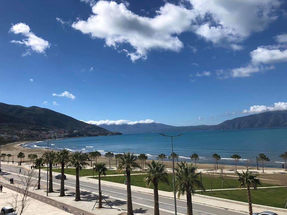 Sea View Apartment Вльора Екстер'єр фото